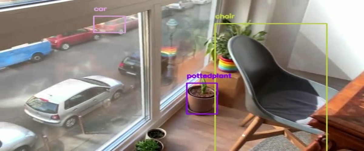 Object Tracker Using YOLO Neural Network